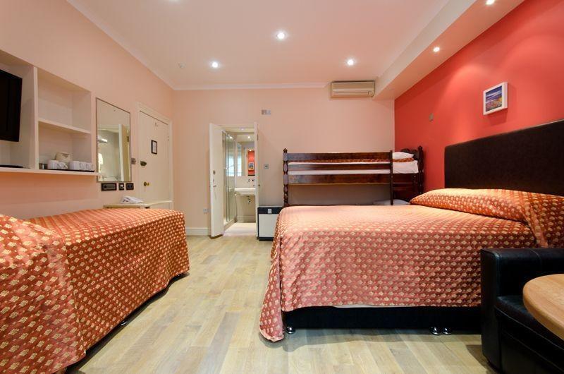 Rhodes Hotel London Bagian luar foto