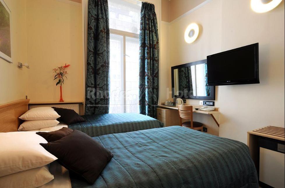 Rhodes Hotel London Bagian luar foto